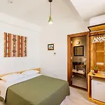 Hotell Djumba & Cafe 3*