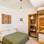 Hotell Djumba & Cafe 3*