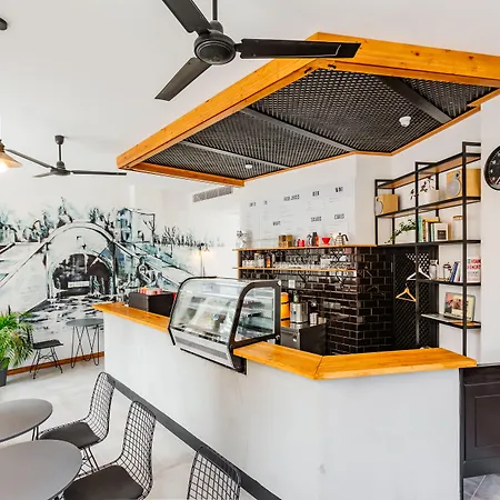 Djumba & Cafe Hotell Nicosia