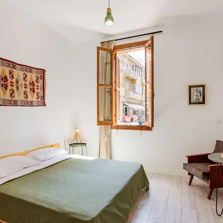 Hotel Djumba & Cafe 3*