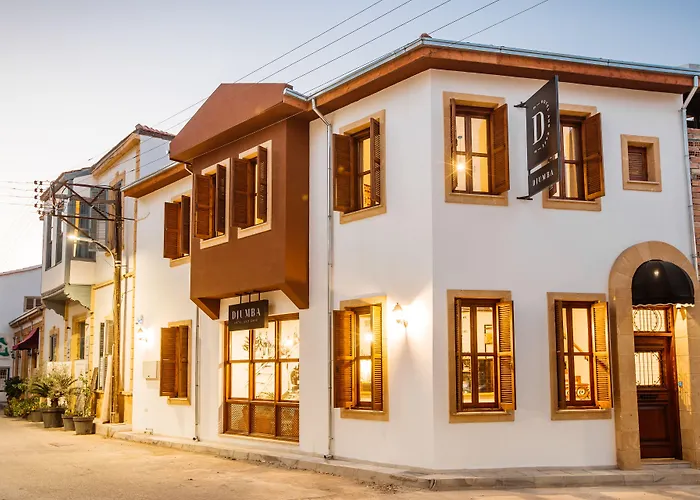 酒店 Djumba & Cafe 3*