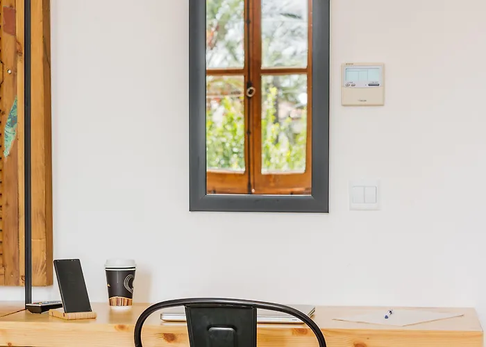 Djumba & Cafe 酒店 3*