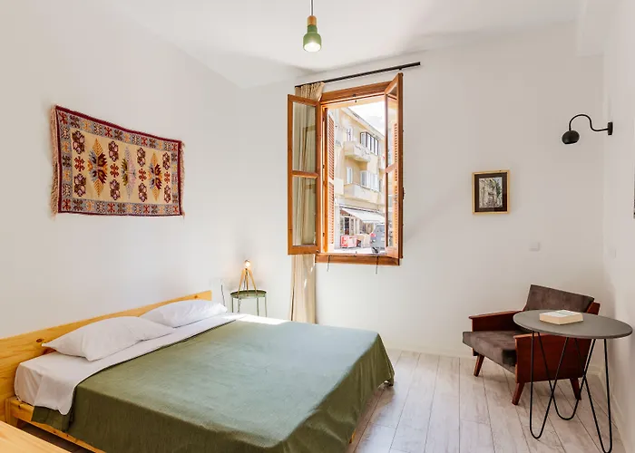 酒店 Djumba & Cafe 3*