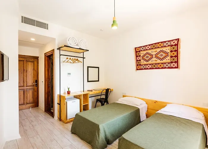 Djumba & Cafe 3* Нікосія