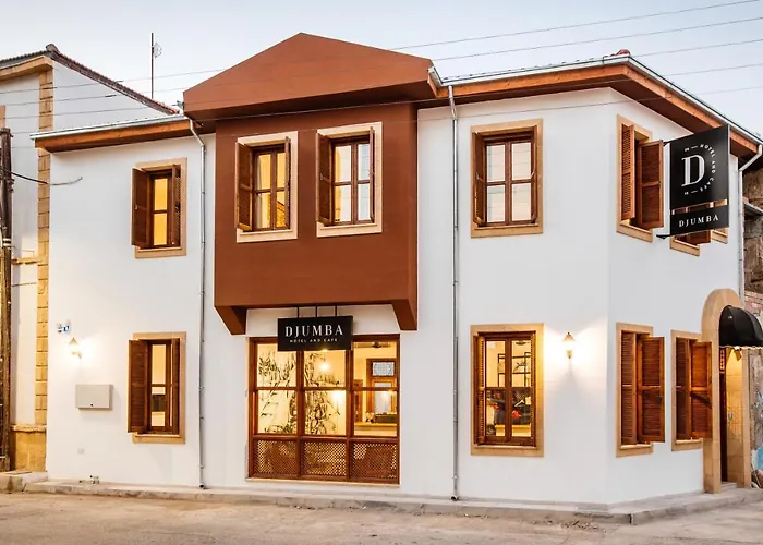 Готель Djumba & Cafe 3*